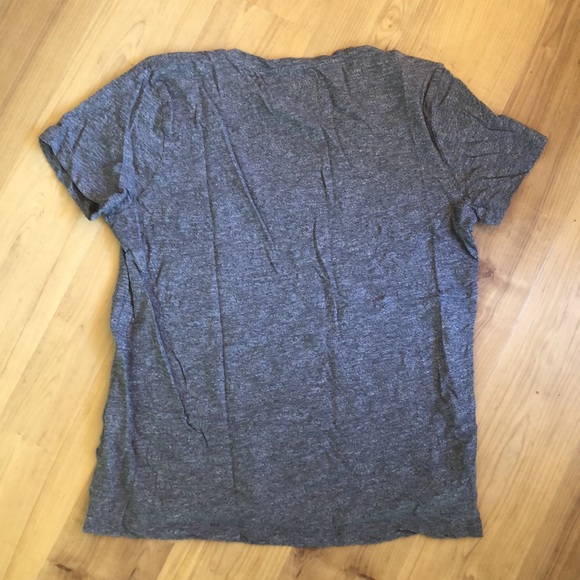 Madewell Whisper Cotton V-Neck Pocket Tee - Picture 7 of 7